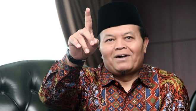 Pemerintah Terima Penerbangan Internasional Saat PPKM Level 3, HNW: Paradoks