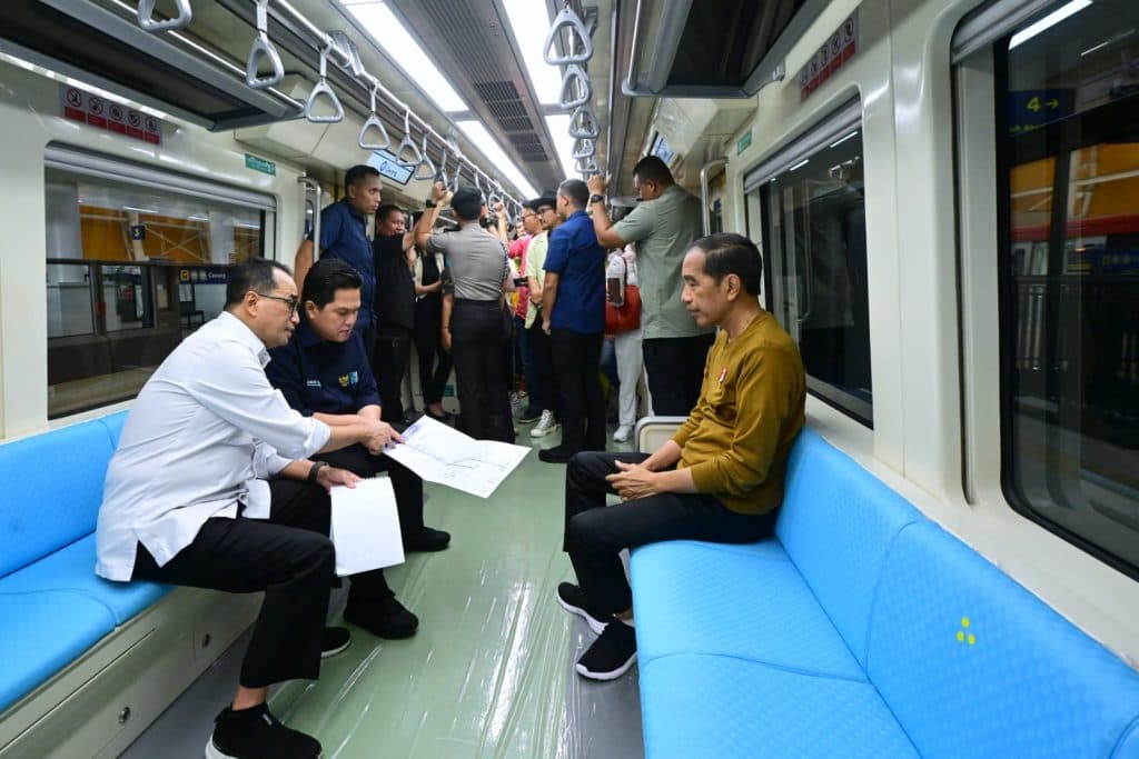 Presiden Joko Widodo Groundbreaking LRT Velodrome-Manggarai Senin