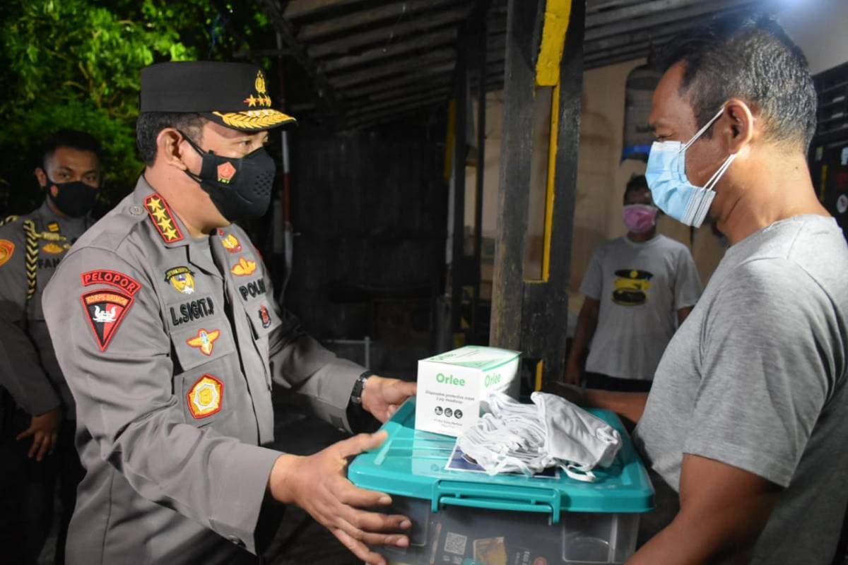 Berbahasa Jawa Krama, Begini Perbincangan Kapolri Saat Blusukan di Solo