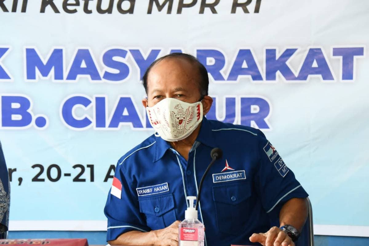 Syarief Hasan Berbagi Ditengah Pandemi