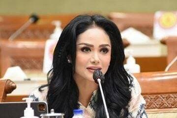 Syarat PCR dan Antigen Dihapus, Krisdayanti Tidak Setuju