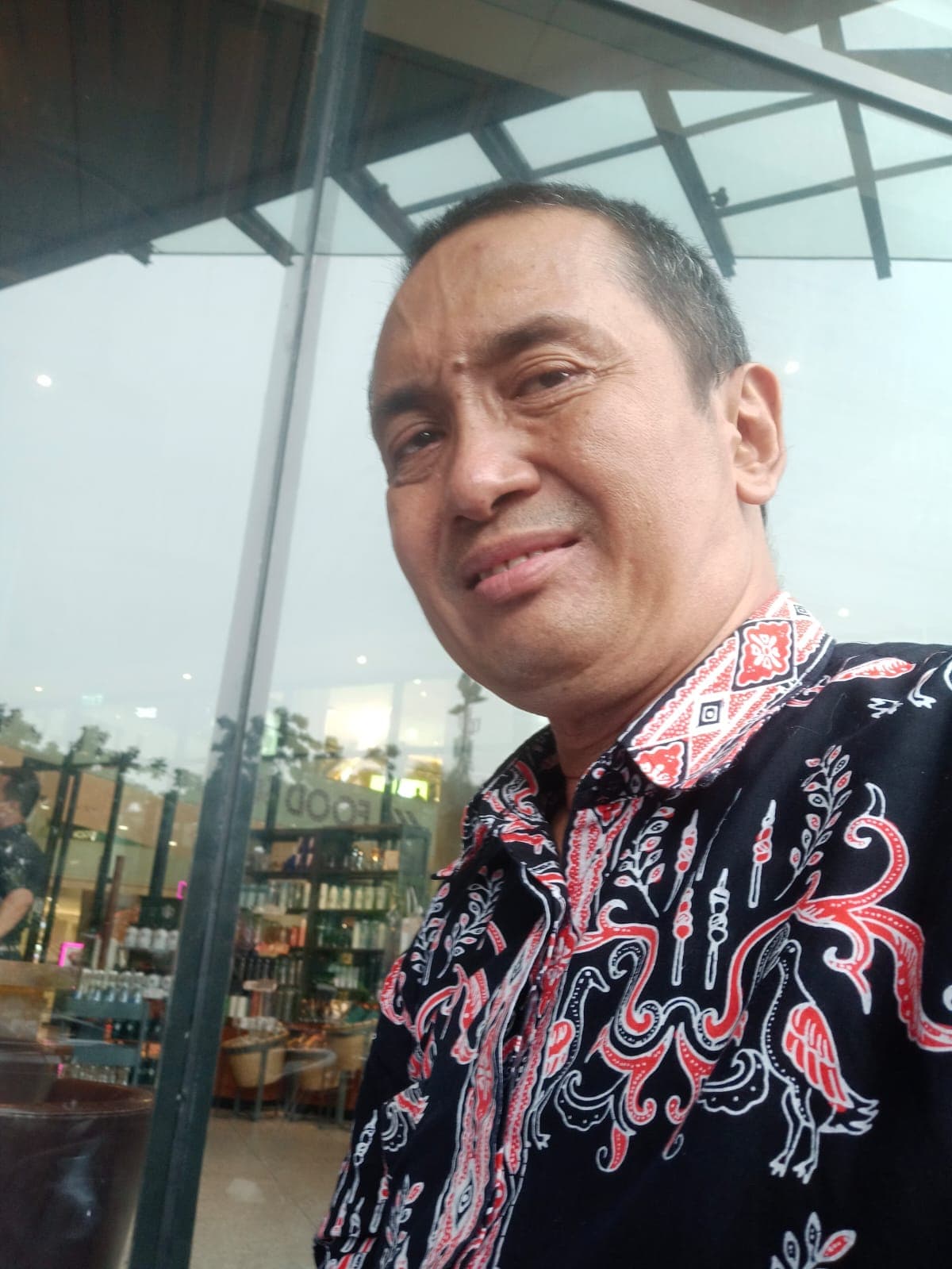 Wanita Emas Berbohong Atau Jujur: Gratifikasi Seksual dengan Ketua KPU RI