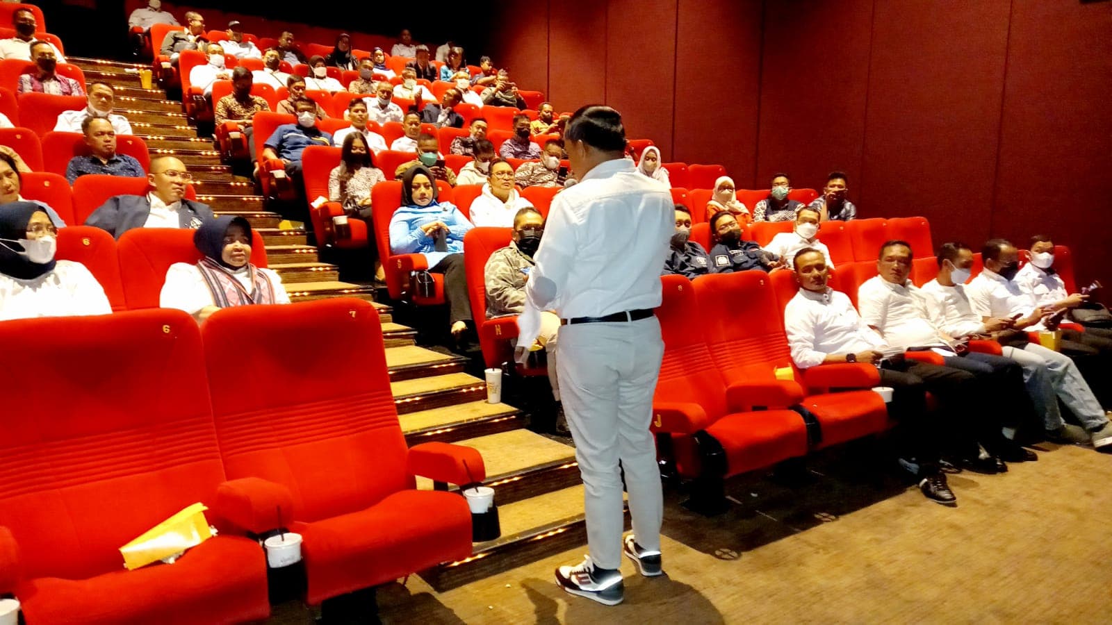 Jajaran Kanwil Kemenkumham DKI Jakarta Nobar Film Nariti di XXI Kota Kasablanka