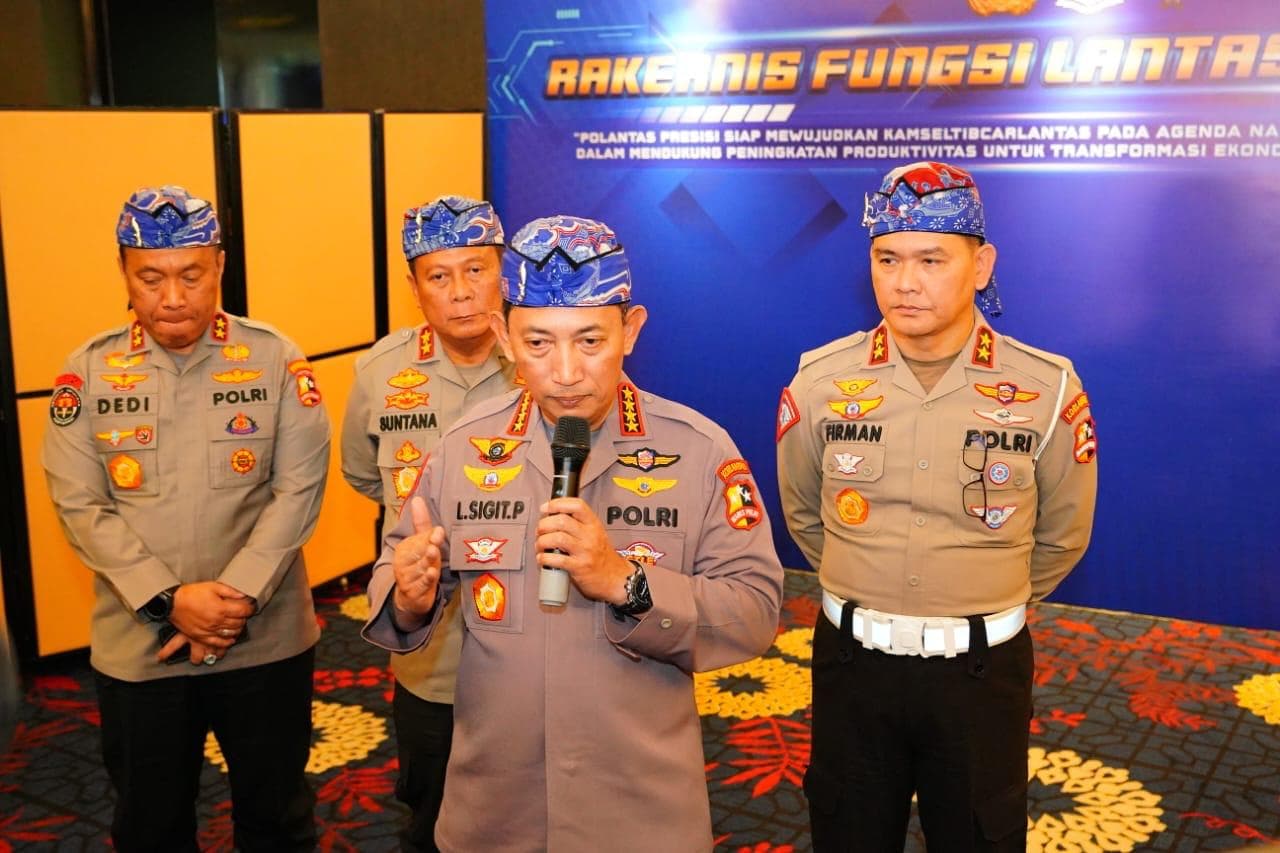Polri Turun Tangan Soal Impor Pakaian Bekas