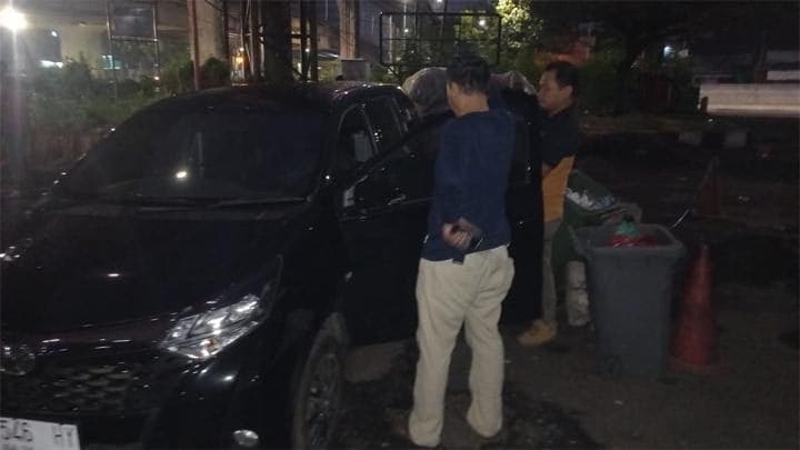 Diduga Mengidap Penyakit Lambung, Pria Paruhbaya Tewas di dalam Mobil