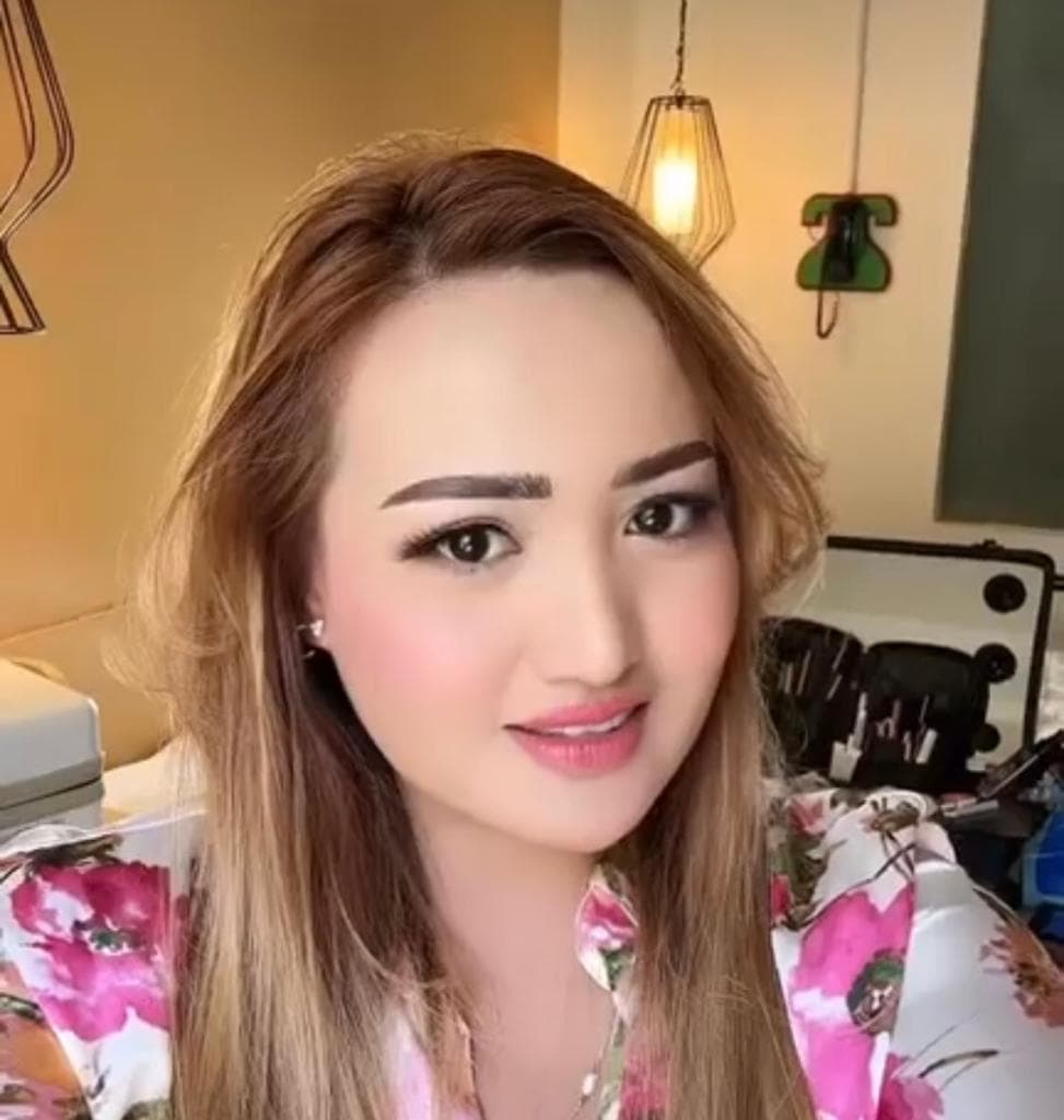 Lina Mukherjee, Tersangka Konten Makan Babi Resmi Ditahan Kejari Palembang