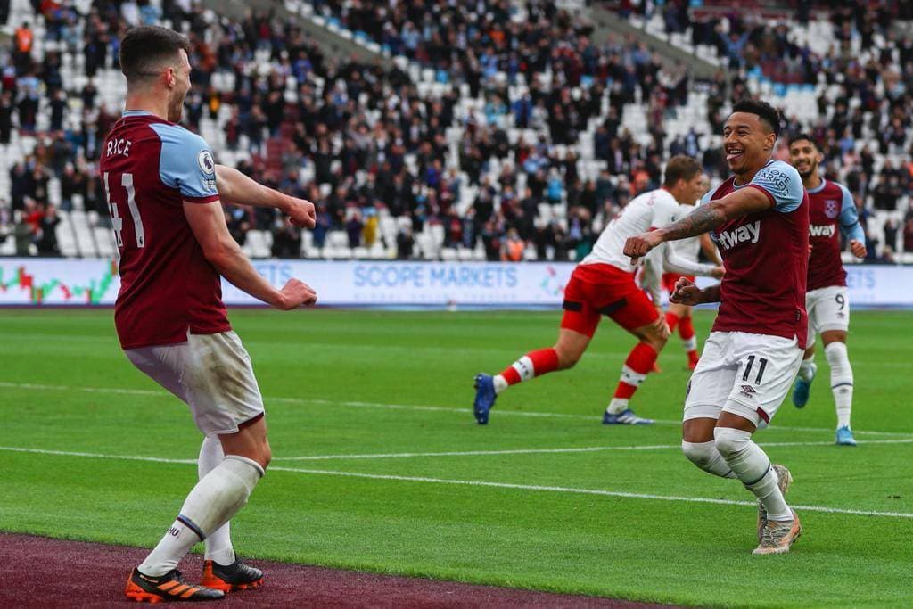 Manchester United Harapkan Jesse Lingard Bertahan