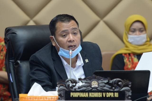 Lasarus Minta Kemenhub Hentikan Pembangunan Pelabuhan, Prioritaskan Gaji dan Tunjungan Pegawai