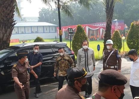 Pasca Airlangga, Giliran Eks Mendag Lutfi Akan Diperiksa Terkait Korupsi CPO Rp 6,74 Triliun