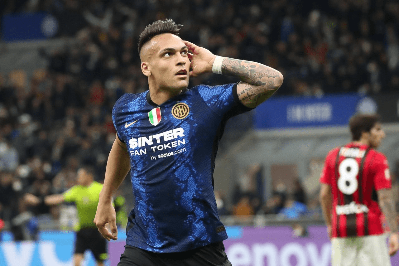 Lautaro Martinez Bertahan di Inter Milan