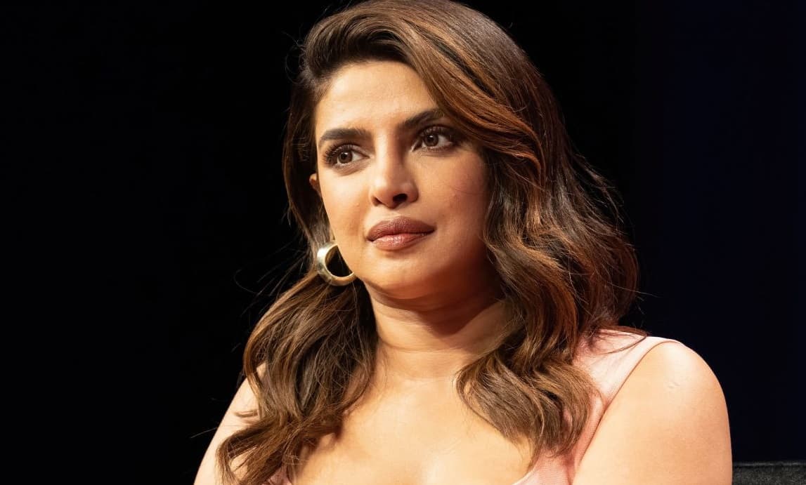 Priyanka Chopra Tinggalkan Bollywood