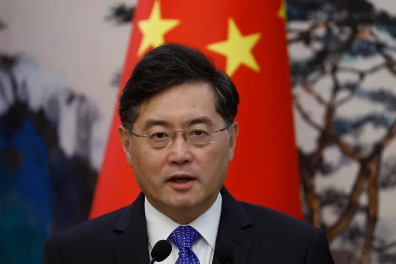 Sebulan Menghilang, Menlu China Qin Gang Dicopot dari Jabatan