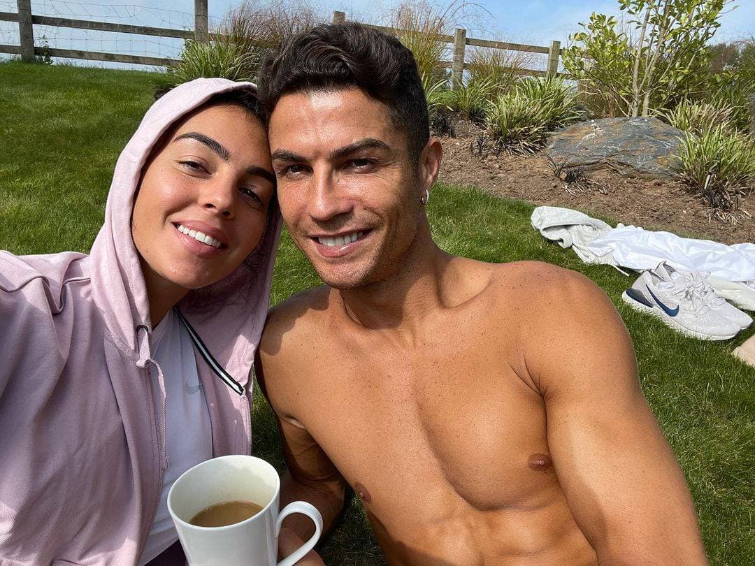Cara Cristiano Ronaldo dan Georgina Menanggapi Rumor Perselingkuhan