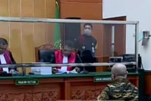 Vonis Terdakwa Teddy Minahasa Cs Dinyatakan Inkracth