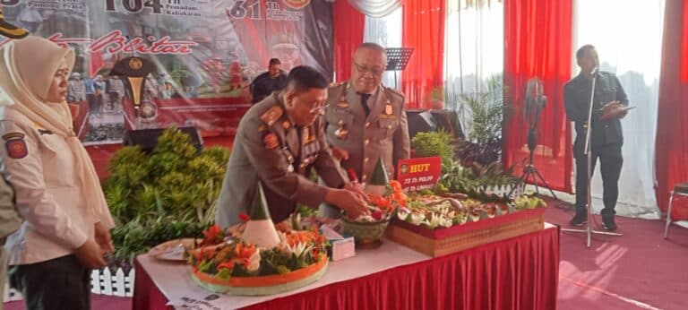 Wali Kota Blitar Santoso Berikan Pesan Khusus di HUT Satpol PP ke-73