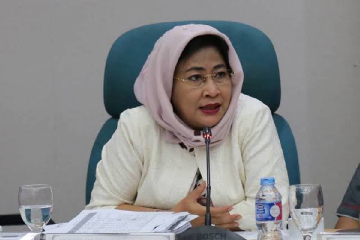 Profil Cinta Mega, Anggota DPRD DKI yang Dipecat Gegara Main Game Slot saat Rapat