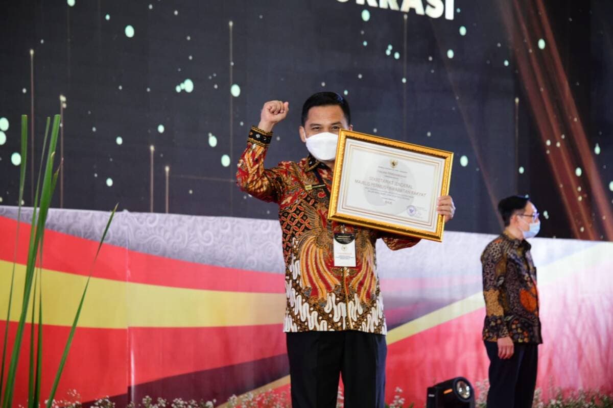 Raih Anugerah Meritokrasi 2021, Ma’ruf Cahyono: Bukti Reformasi Birokrasi Berjalan di Setjen MPR
