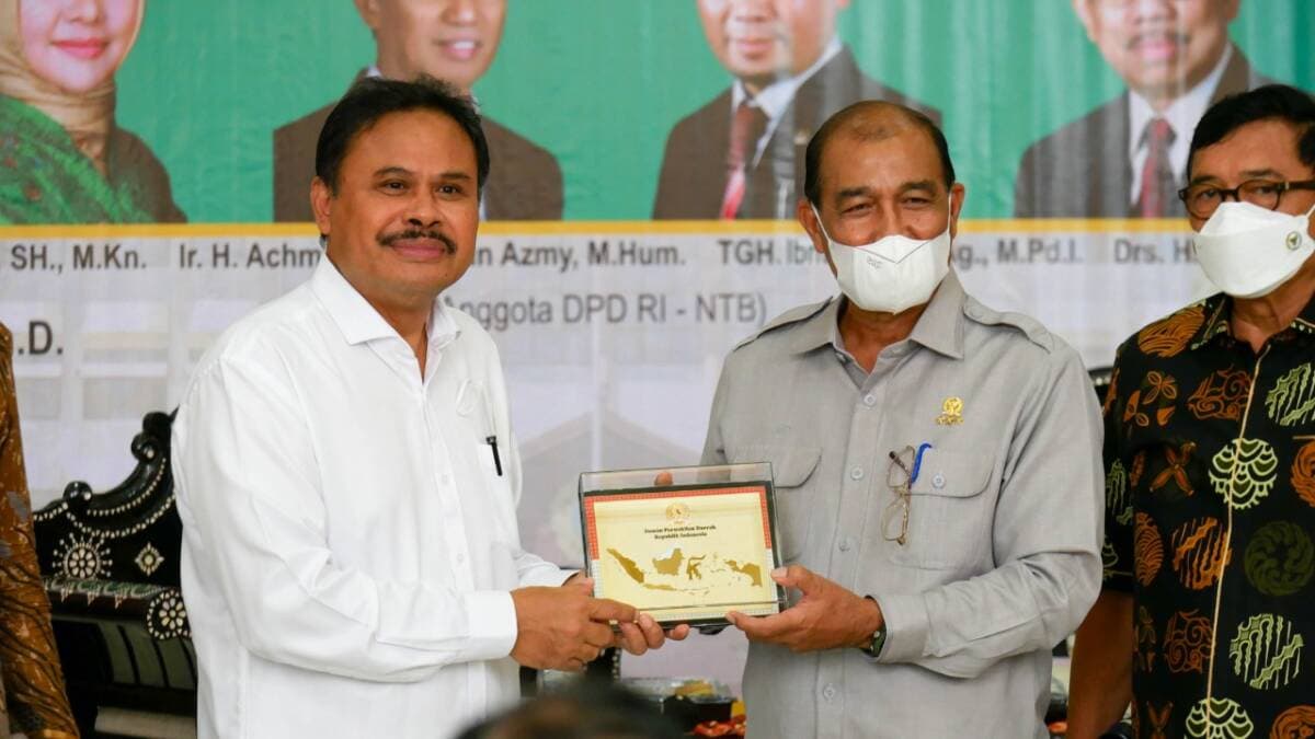 Wakil Ketua DPD RI Berikan Kuliah Umum di Unram