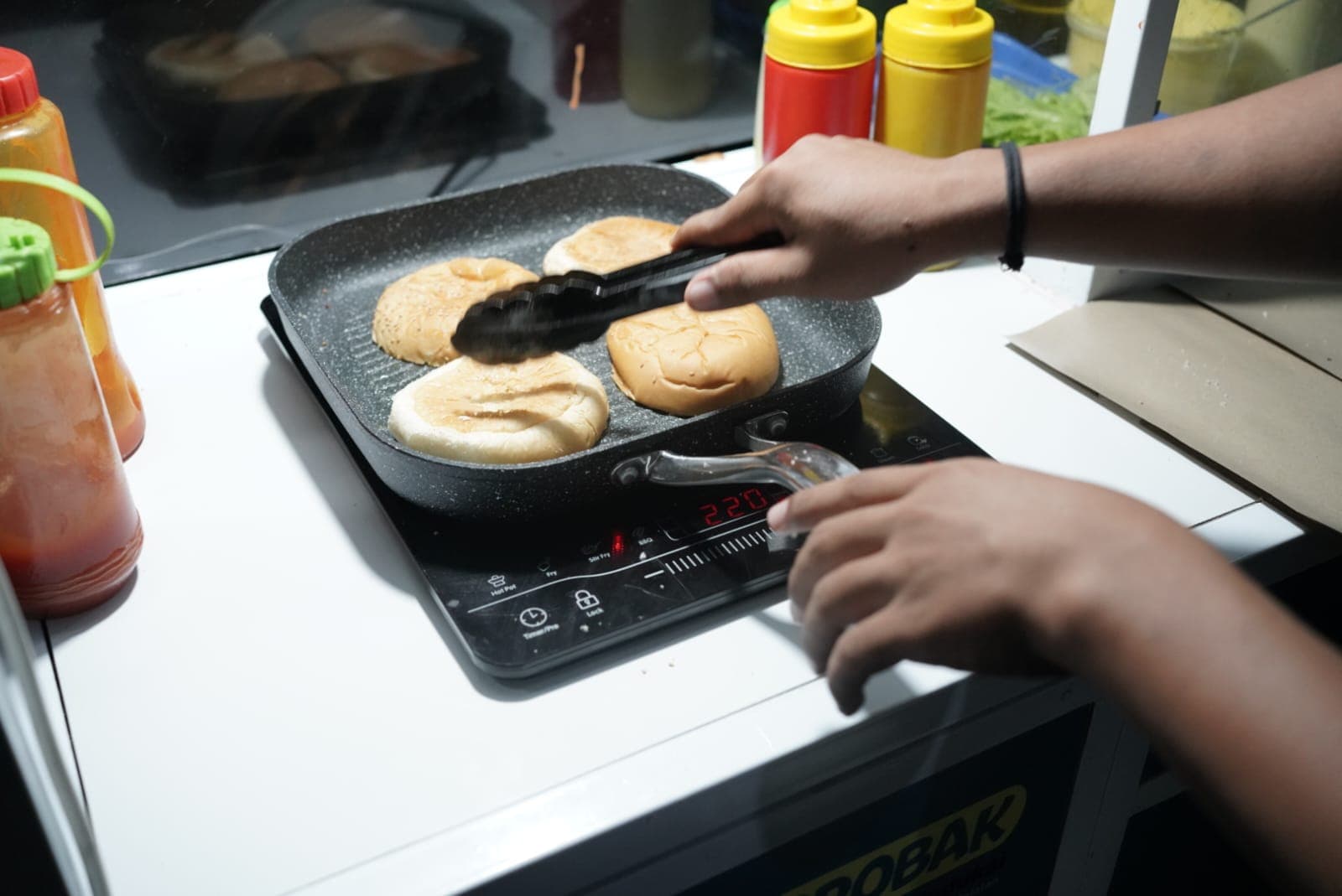 Kompor Induksi Lebih Hemat Dibanding Gas