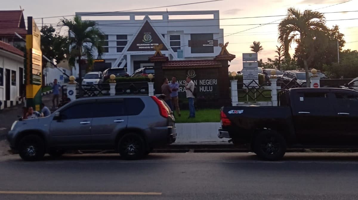 Ditanya soal Dugaan Korupsi PT DPN Group, Kasubid Kehumasan Kejagung Bergeming, Dia Cuek Habis!