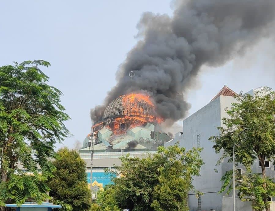 Kronologi Kebakaran Kubah Masjid JIC, Polisi Amankan 4 Pekerja Renovasi