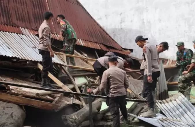 Polda Sumut Terjunkan Tim DVI Identifikasi Korban Bencana di Humbahas