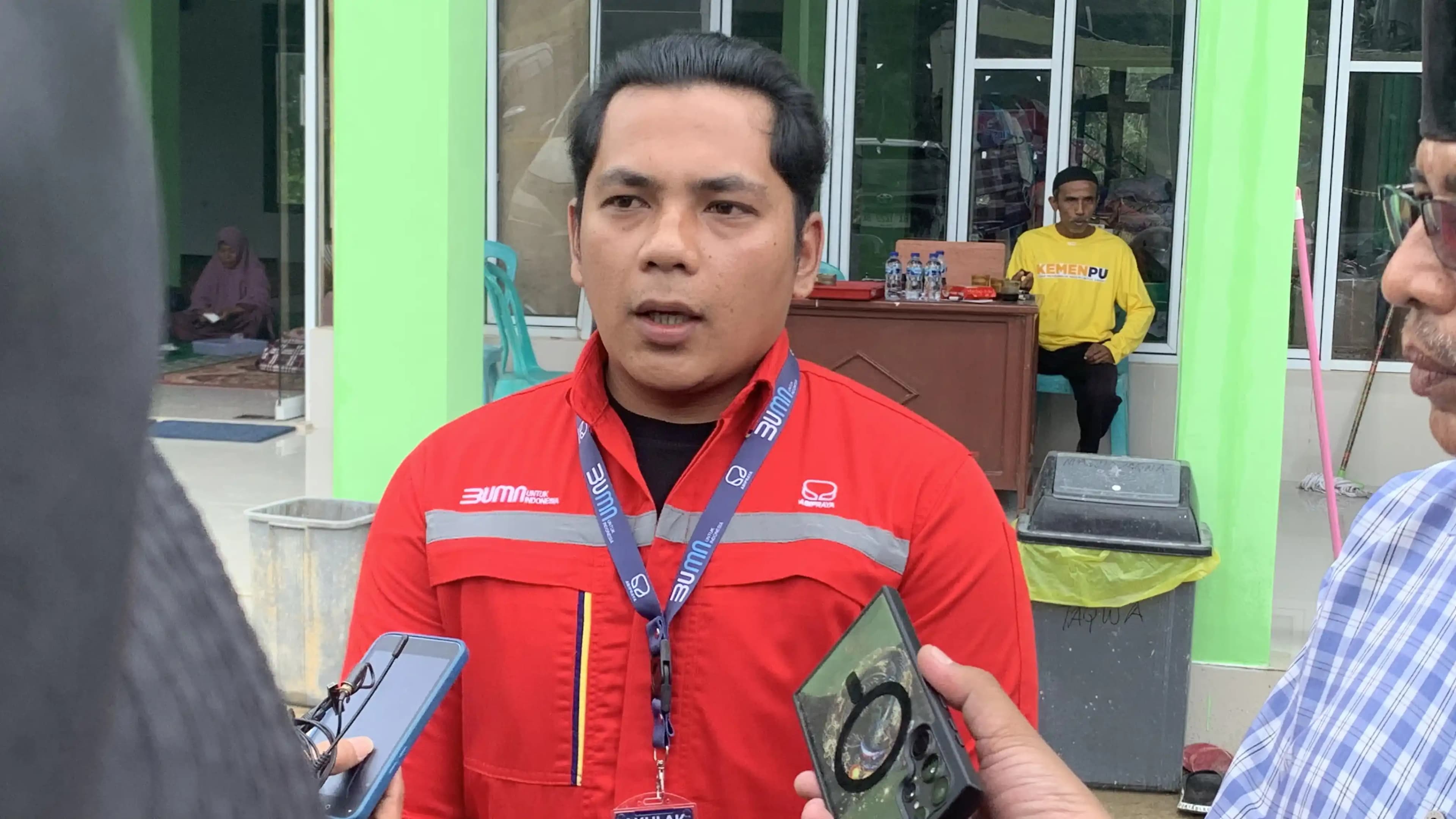 Ade Ibnu Yasri
