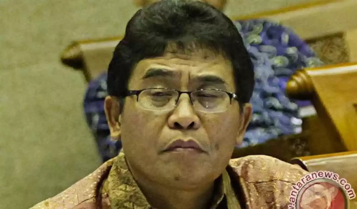 Alex J Sinaga