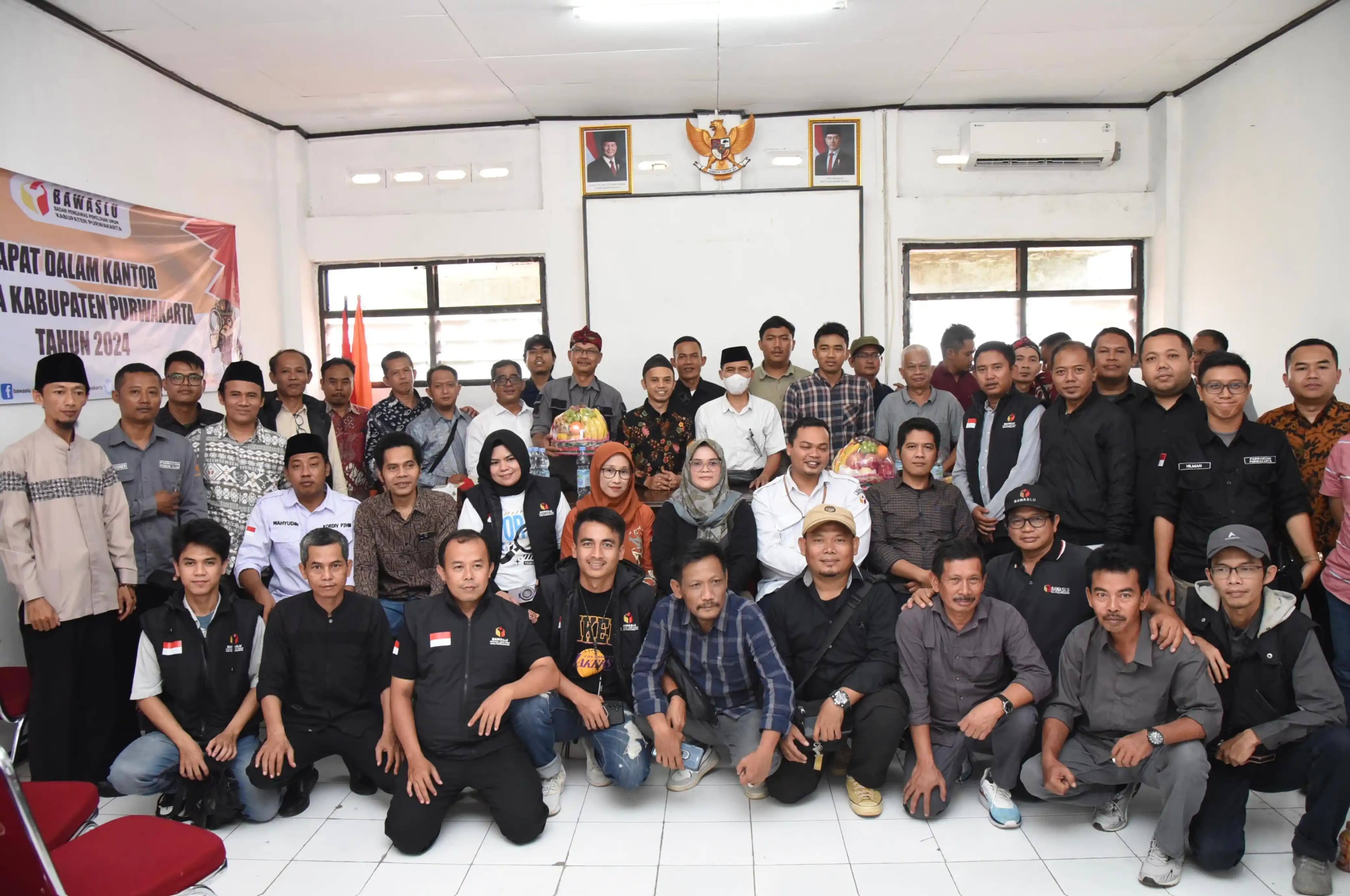 Anggota Bawaslu RI, Lolly Suhenty