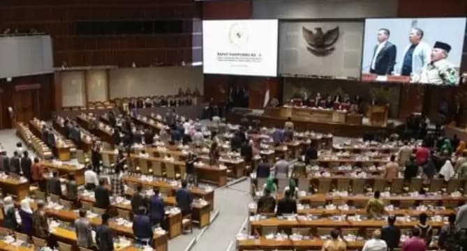 Paripurna di Tengah Desakan Hak Angket, Pesan Puan: Etika Politik untuk Siap Kalah dan Siap Menang