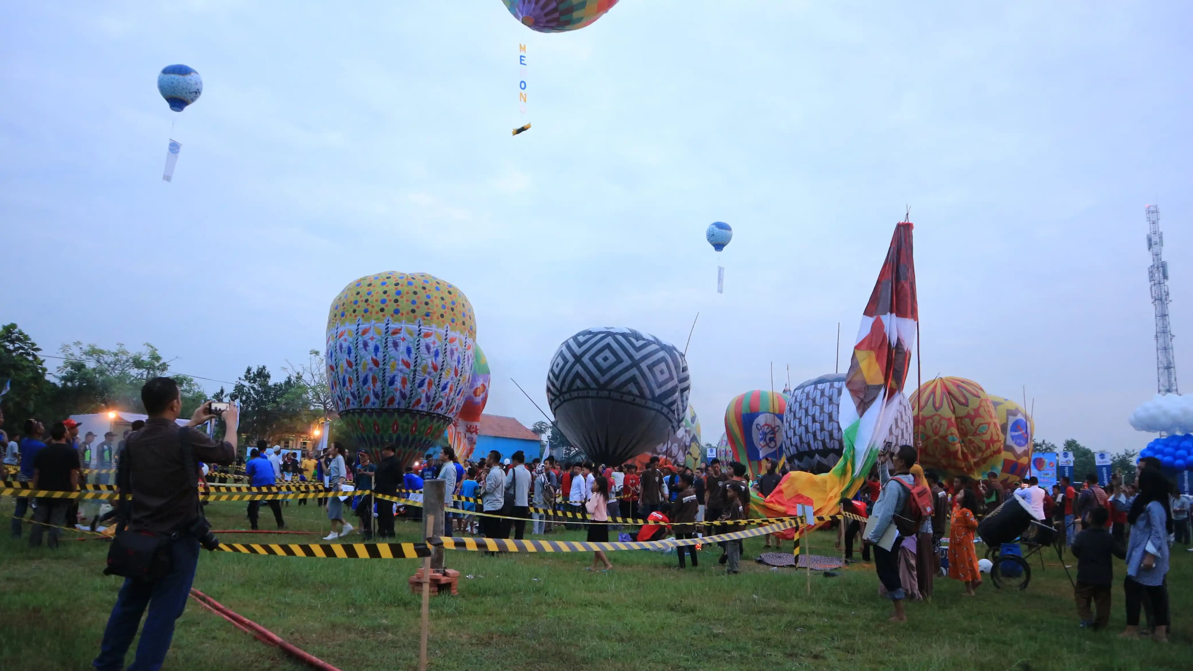 Balon Udara dalam giat tradisi