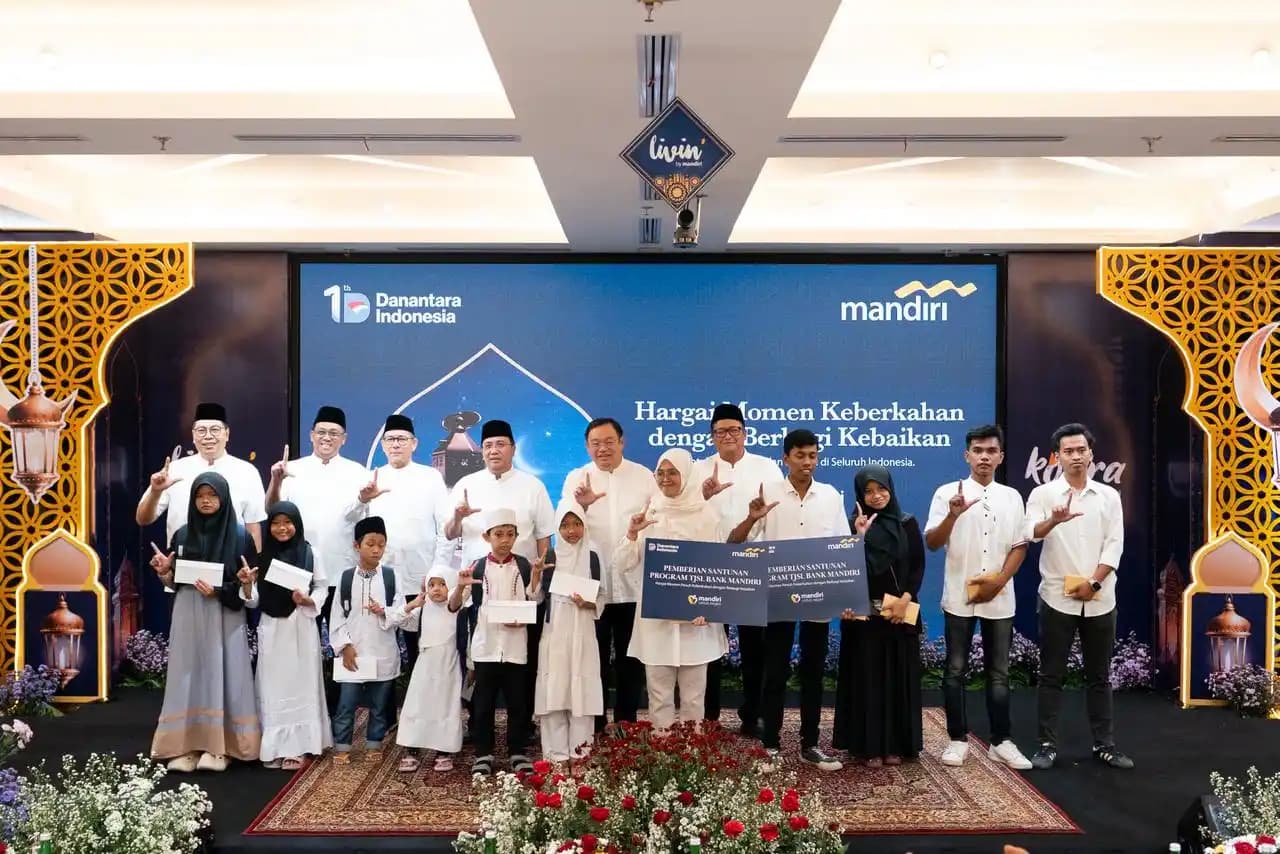 Bank Mandiri Berbagi Kebaikan di Jawa Timur dengan Menggelar Buka Puasa, Santunan, dan Khitanan