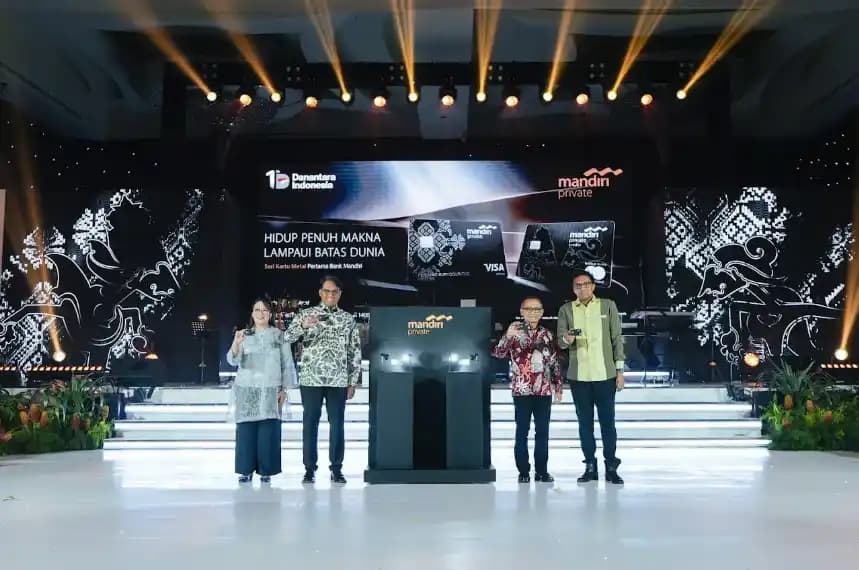 Bank Mandiri Memperkuat Layanan Private Banking melalui Peluncuran Kartu Debit dan Kartu Kredit Berbahan Metal Eksklusif untuk Nasabah Mandiri Private