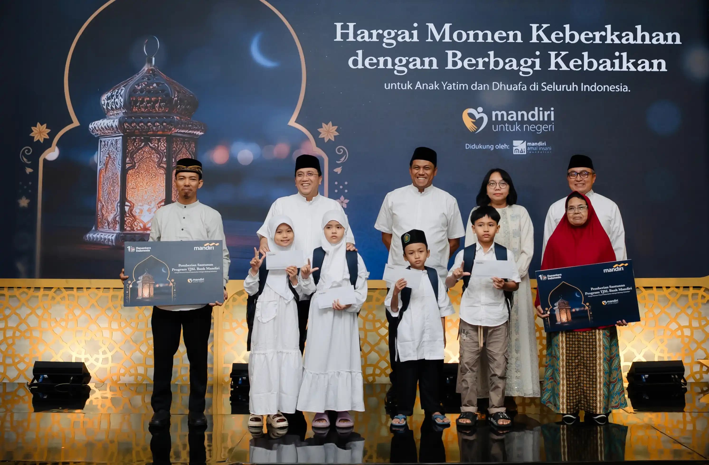 Bank Mandiri menggelar kegiatan Buka Puasa Bersama dan Santunan Anak Yatim di Surakarta