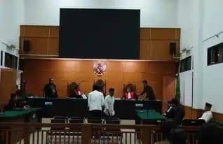 Bekas Ketua Kadin Cilegon Cs Dihukum 1,5 Tahun Penjara