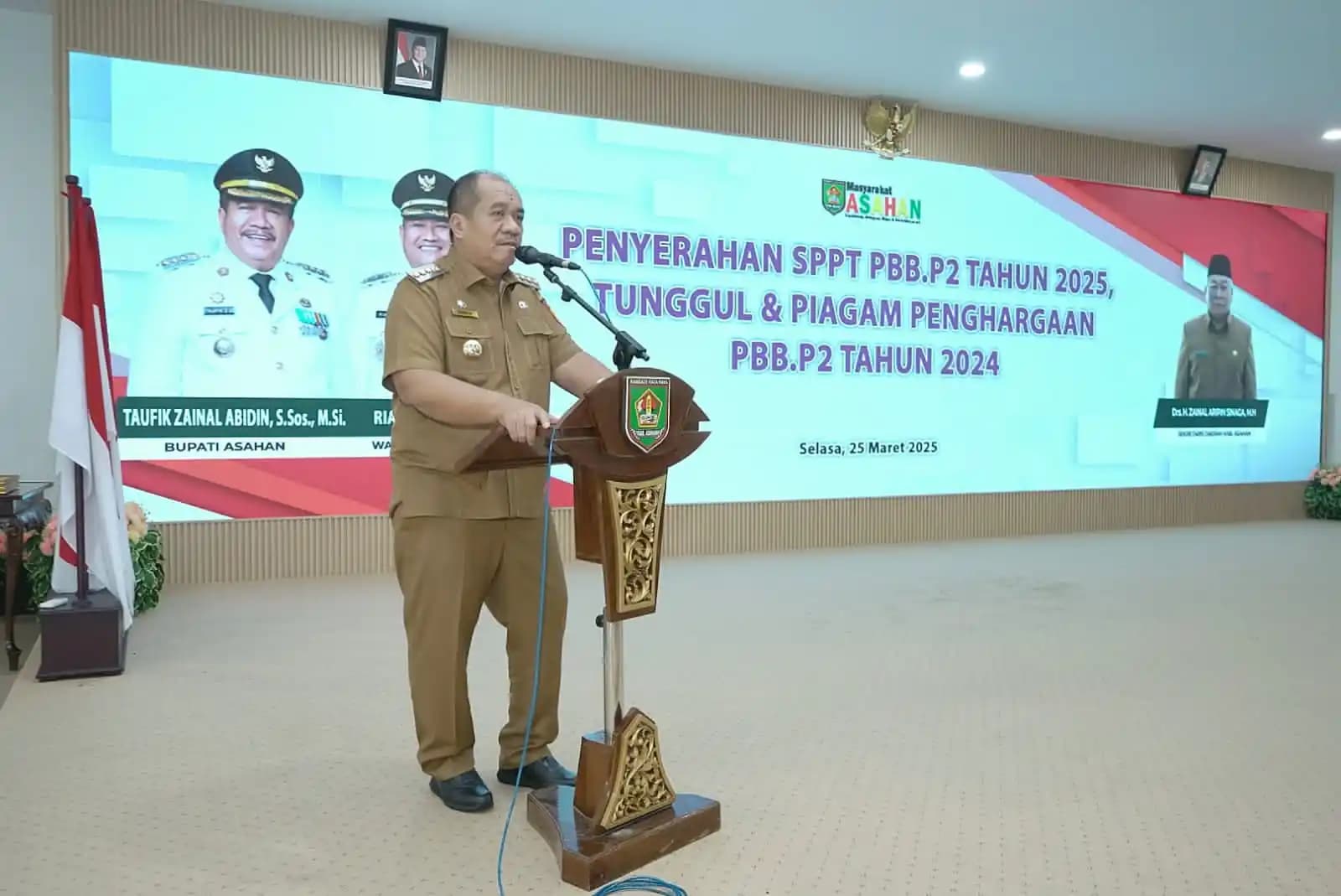 Bupati Asahan Taufik Zainal Abidin Siregar