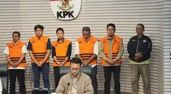 Bupati Kolaka Timur