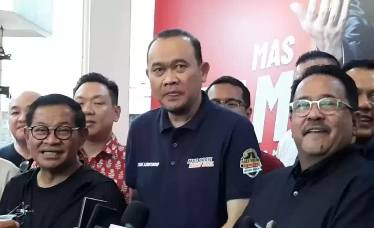 Cak lontong