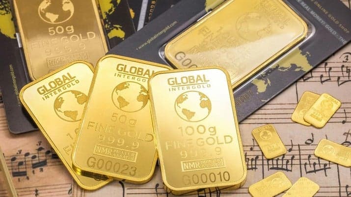 Dolar Melemah, Harga Emas Melonjak