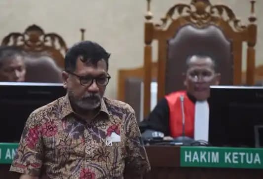 Dakwaan Terdakwa Zarof Ricar Nihil Pasal Suap, Ketua MA Diduga Tersandera