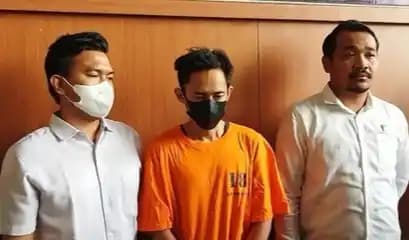 Dokter PPDS Tersangka Perekam Mahasiswi Mandi