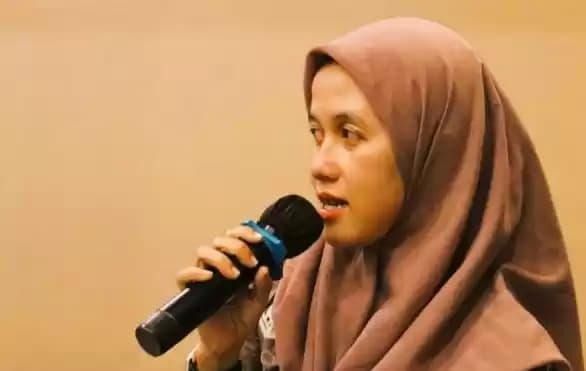 Dosen yang juga psikolog Unmuh Jember Ria Wiyatfi Linsiya