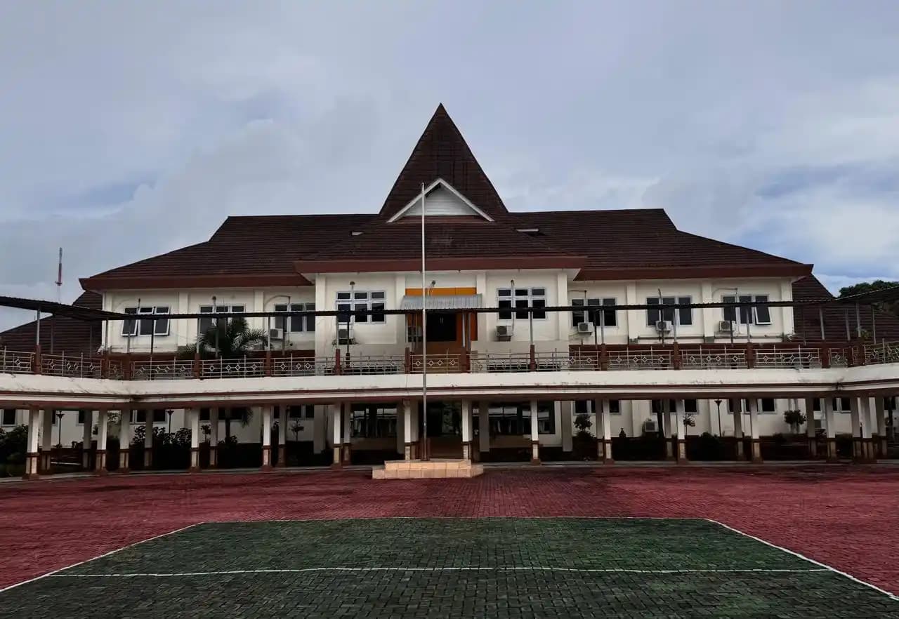DPRD Maluku Utara