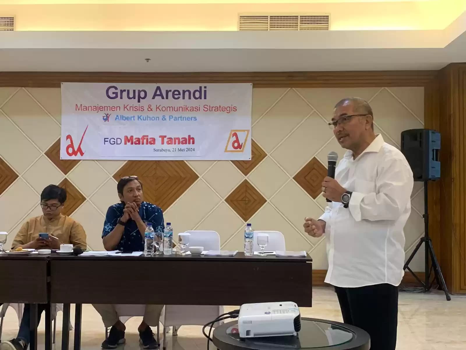 Dr Ronsen Pasaribu menjelaskan bahwa sertifikat turunan dari Darmo Permai sudah teruji