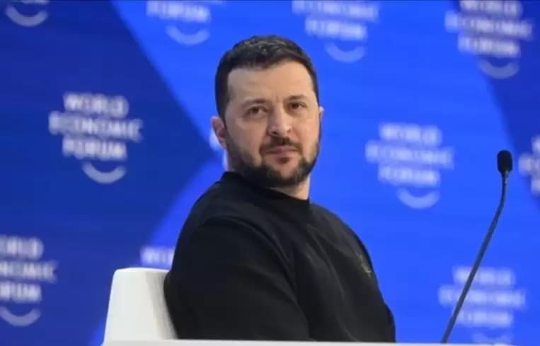 Presiden Ukraina Zelenskyy Minta Perpanjangan Masa Jabatan ke Mahkamah Konstitusi