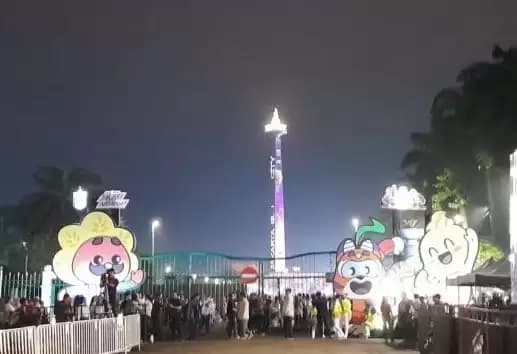 Malam Tahun Baru, 500 Ribu Warga Kunjungi Monas