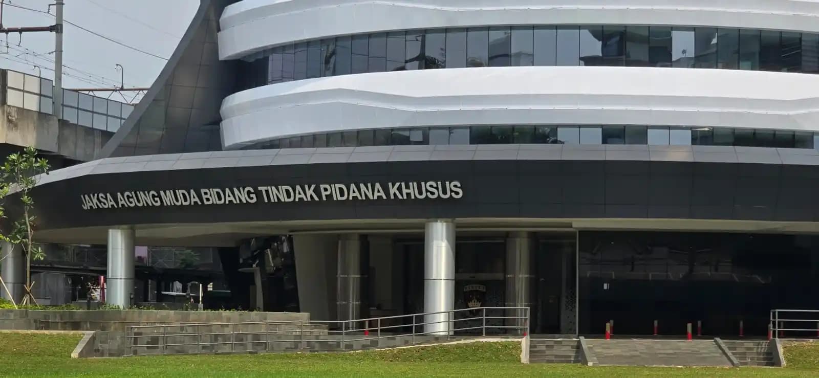 Eks Manajer Pemasaran PT Zyrexindo Mandiri Buana