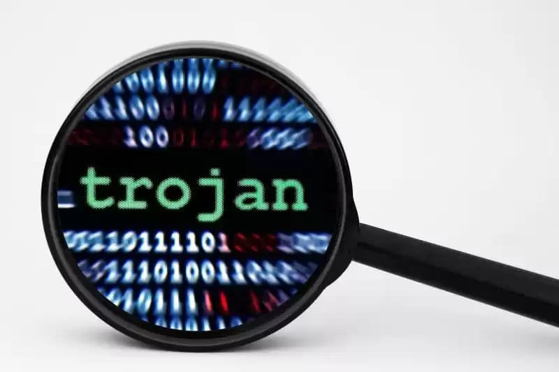 Ekstradisi terduga sindikat APK Scam Trojan Spymax ke Singapura