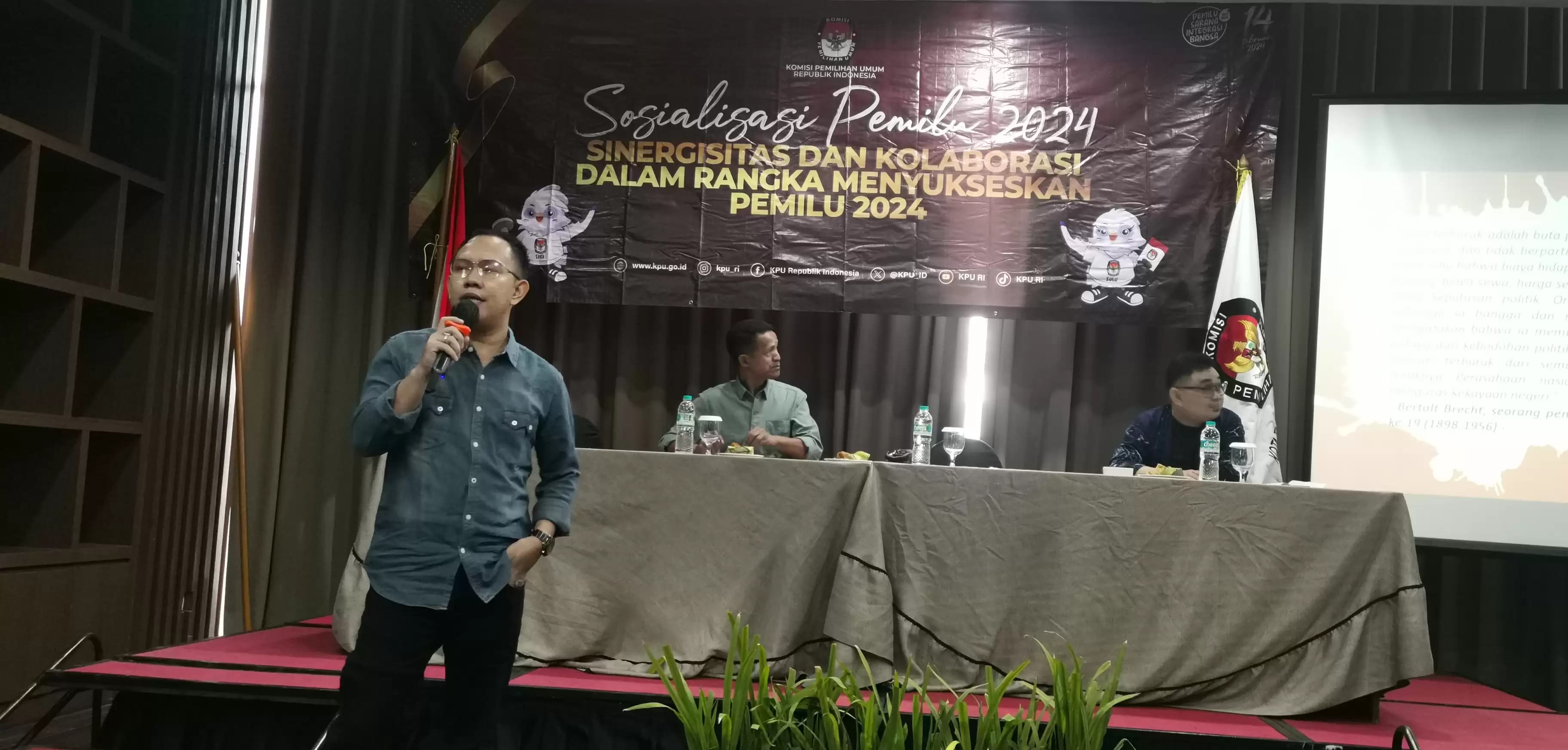 Lembaga Survei Diminta Tak Hanya Merilis Hasil atau Metodologi