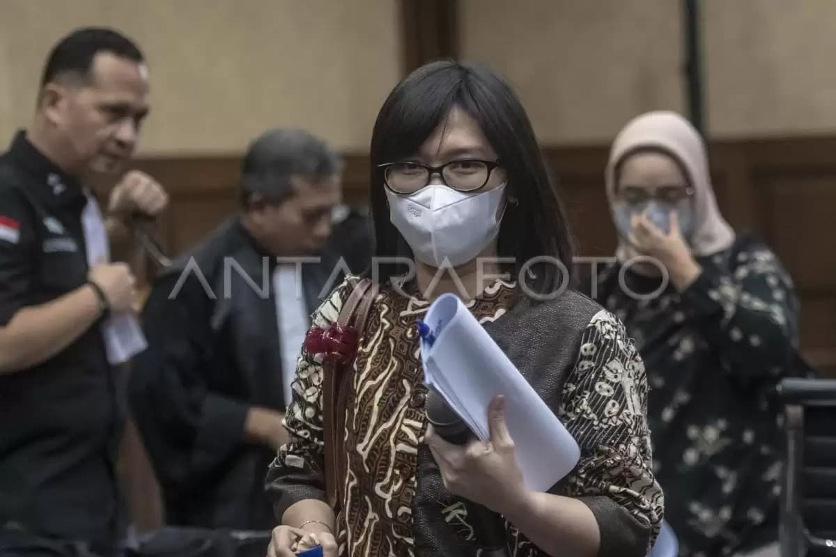 Hakim Minta Uang Korupsi BTS Rp 1 M Dikembalikan, Sespri Johnny G Plate Minta Dicicil